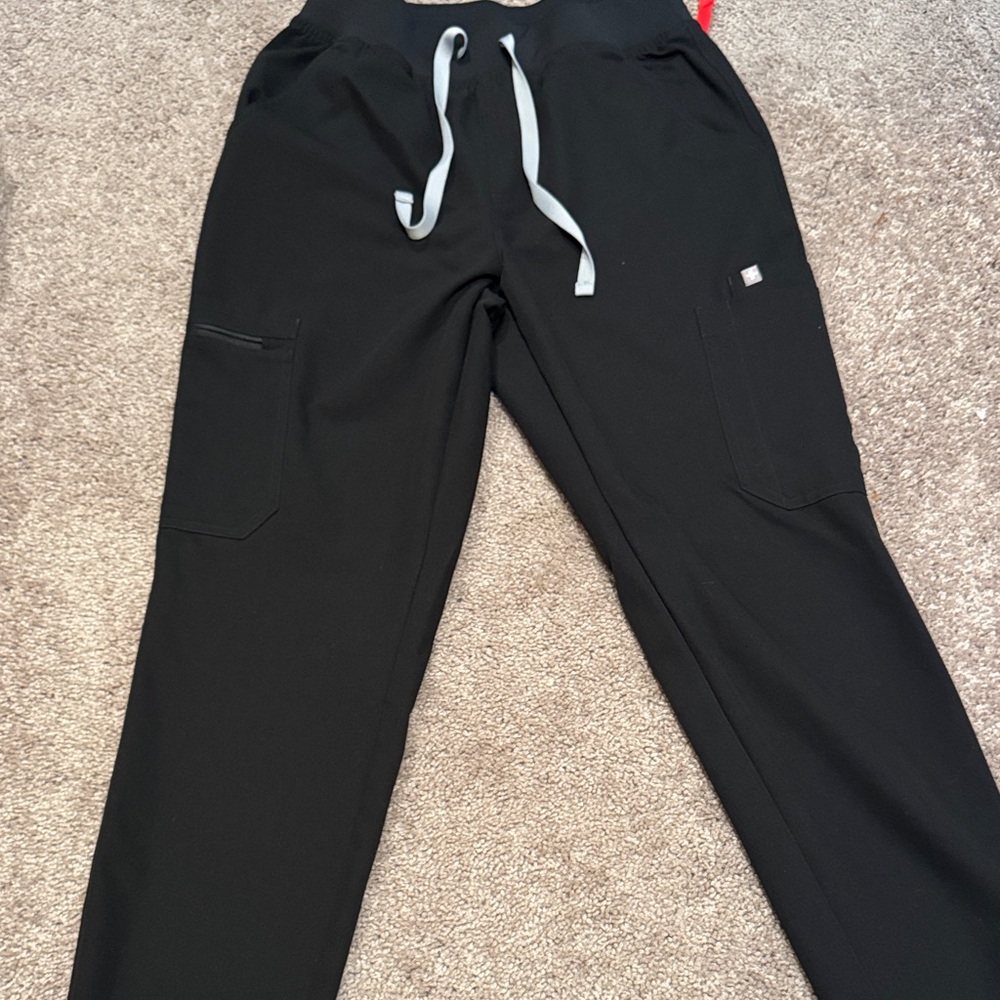 Figs Women Black Cargo Pants with Gray Drawstring